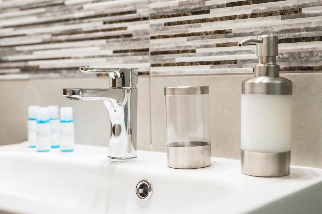 Guestready - Light A Way Apartment Porto Luaran gambar